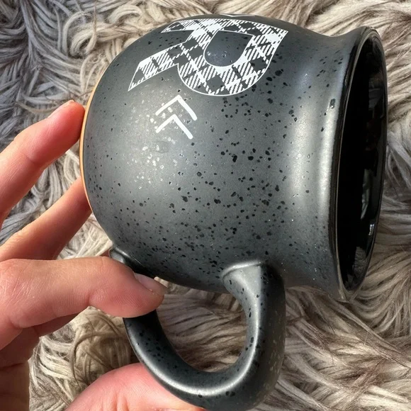 “R” Initial Black Plaid Mug - Picture 5 of 5